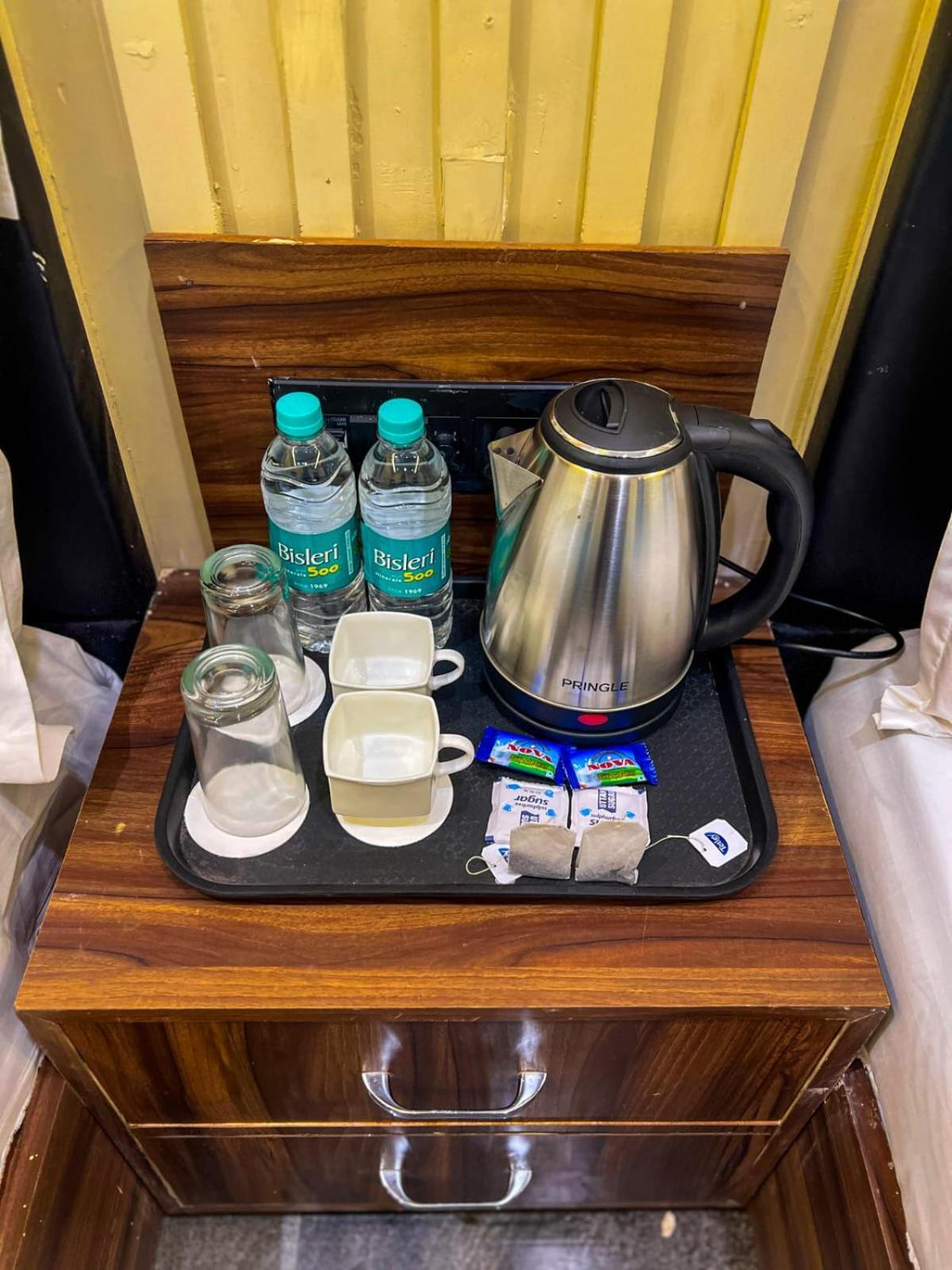 Gsm Hotel Vrindāvan Buitenkant foto